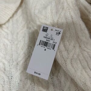 Old Navy sold out sweater!